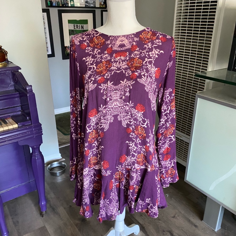 Free people V-back tunic